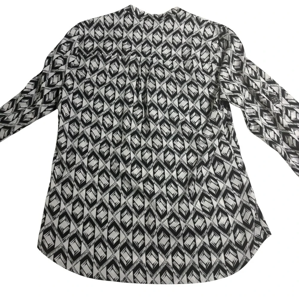 Ivanka Trump Blouse Diamond Print Long Sleeve Button Up Shirt S/P